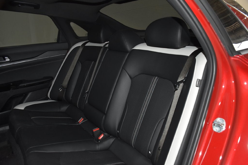 2025 Kia K5 GT-Line - Photo 33