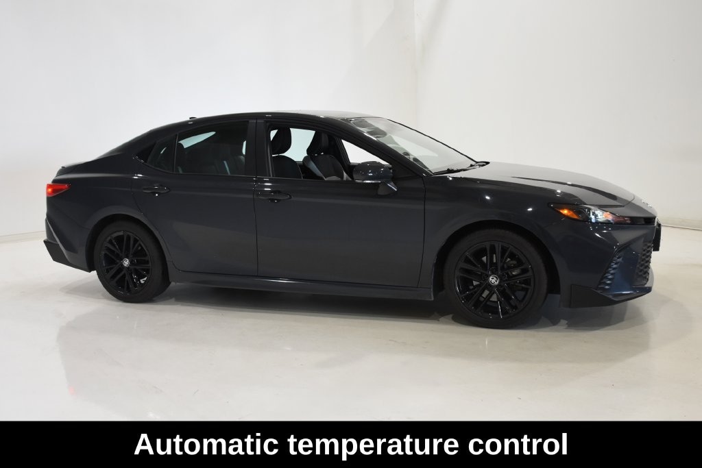 Used 2025 Toyota Camry SE Sedan