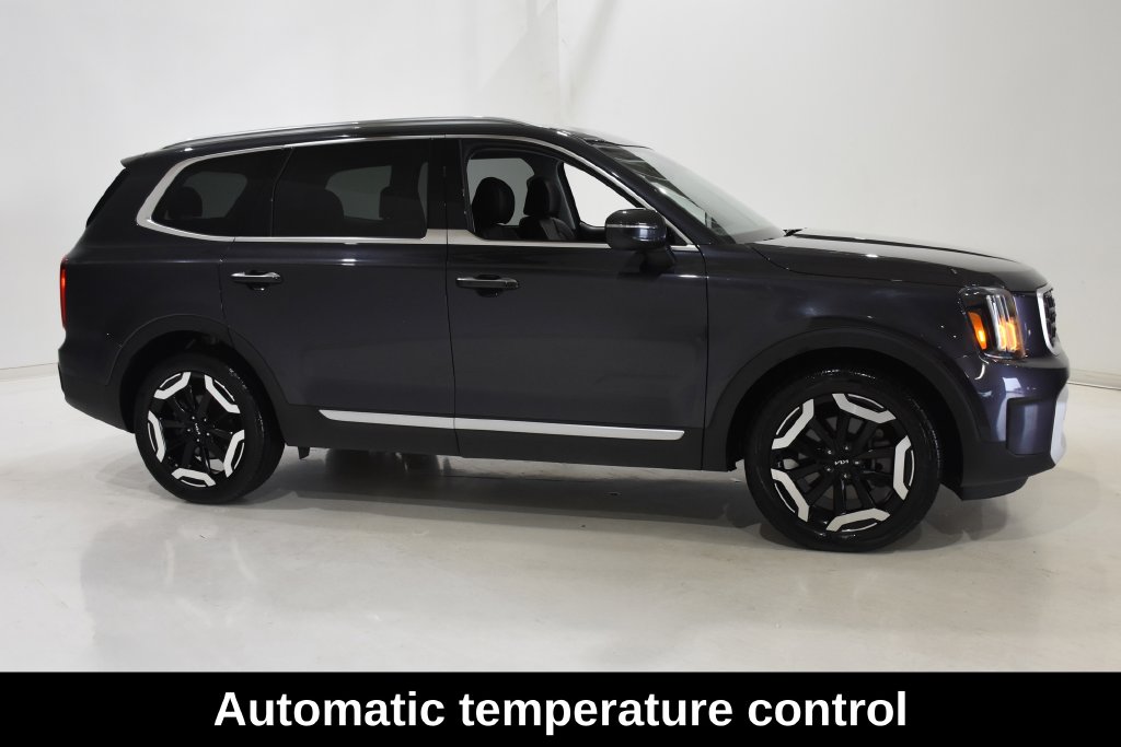 Used 2025 Kia Telluride S SUV