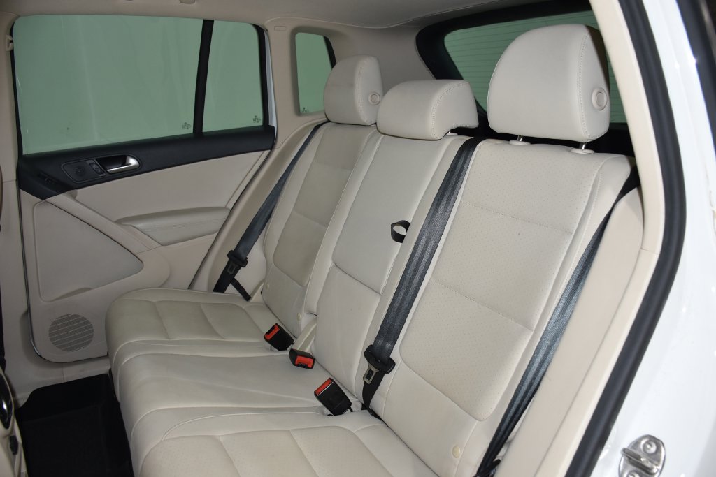 2017 Volkswagen Tiguan Wolfsburg Edition - Photo 29
