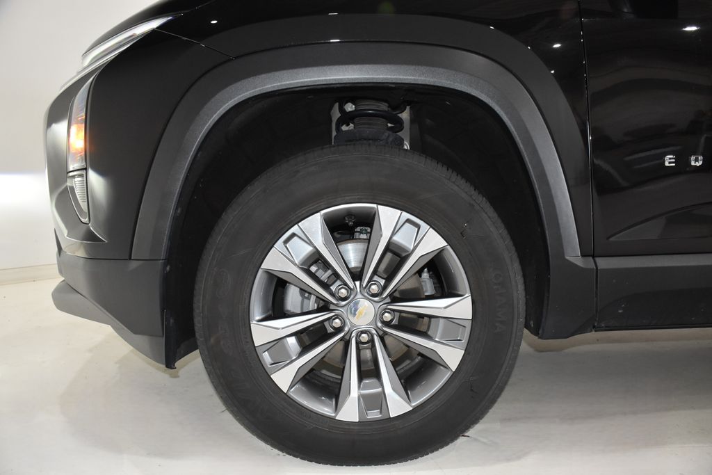 2025 Chevrolet Equinox LT - Photo 6