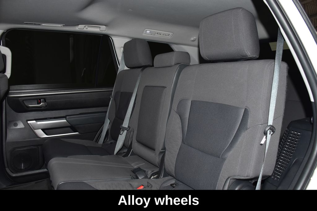 2023 Toyota Sequoia SR5 - Photo 28