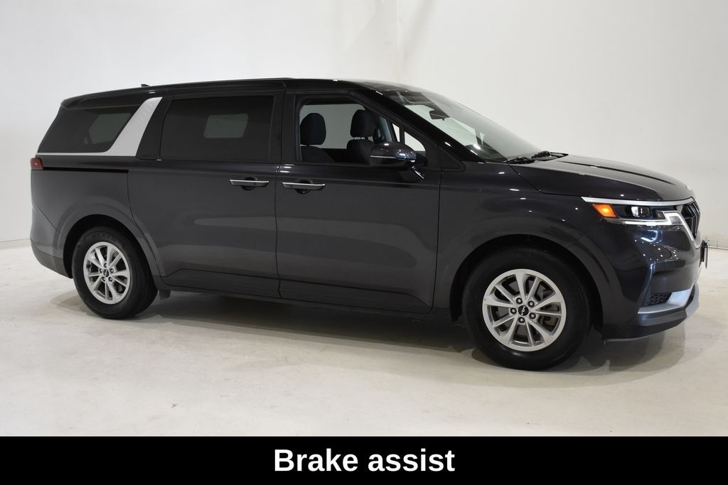 Used 2024 Kia Carnival LX MPV