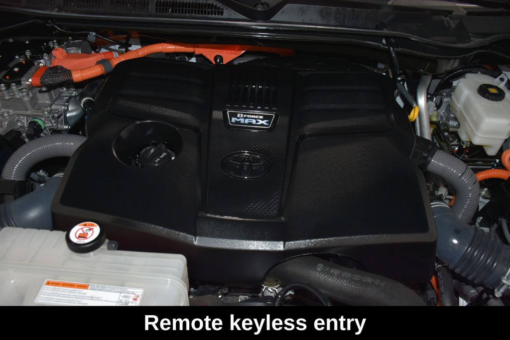 2023 Toyota Sequoia SR5 - Photo 8