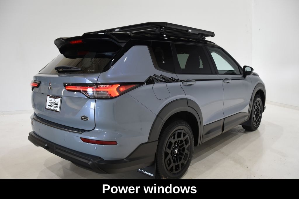 Used 2025 Mitsubishi Outlander Trail Edition SUV