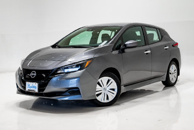 2025 Nissan Leaf