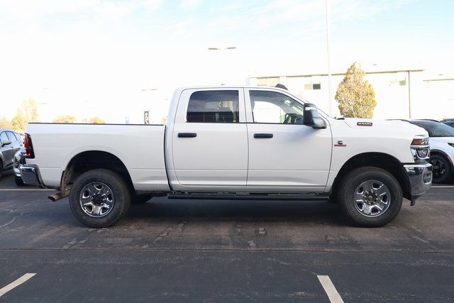 New 2026 Ram 2500 TRADESMAN CREW CAB 4X4 6'4 BOX Pickup