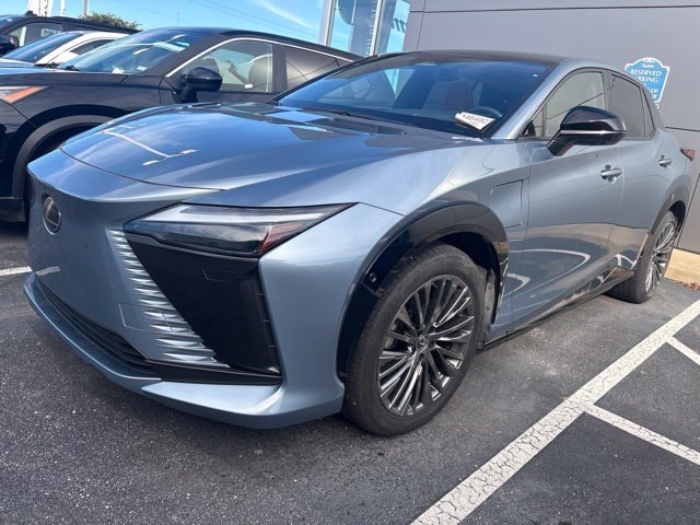2023 Lexus RZ Luxury