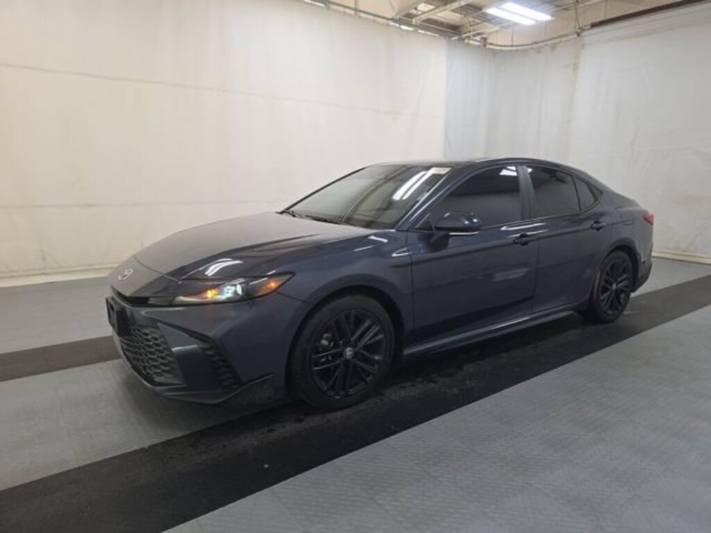 Used 2026 Toyota Camry SE Sedan