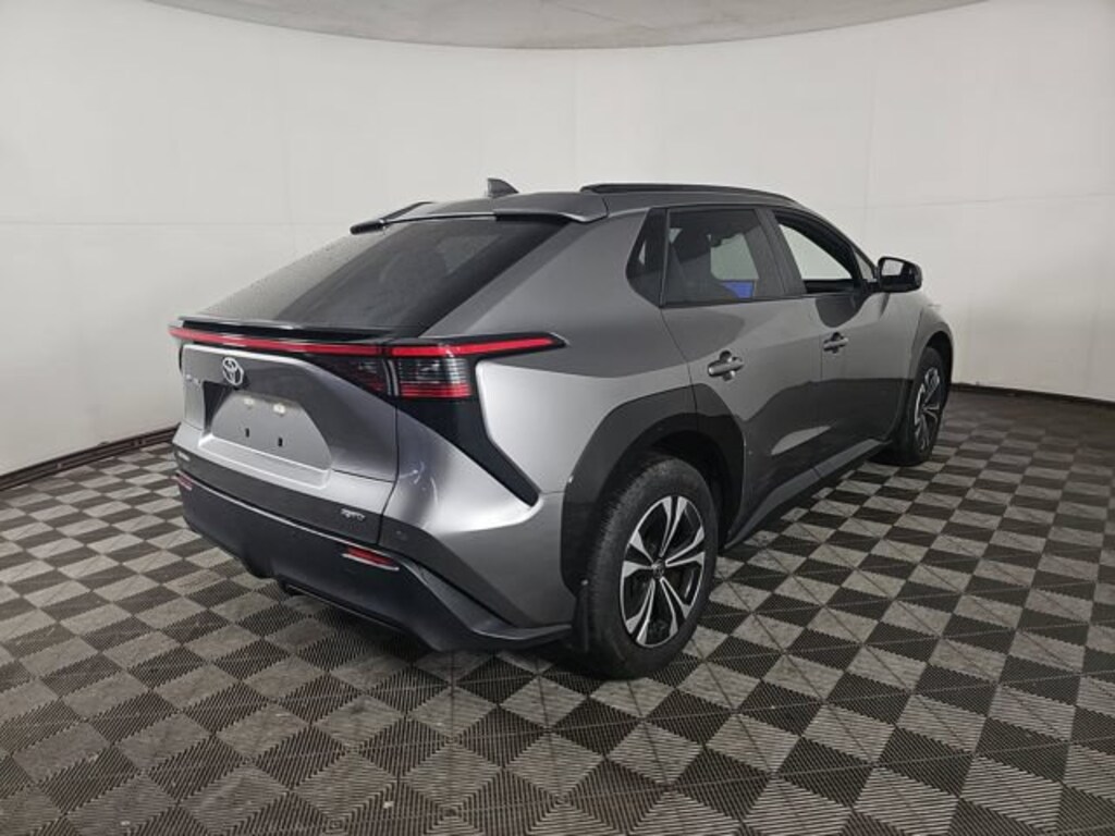 Used 2023 Toyota bZ4X XLE SUV