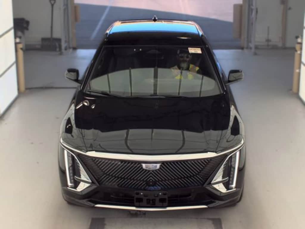 Used 2024 CADILLAC LYRIQ Luxury SUV