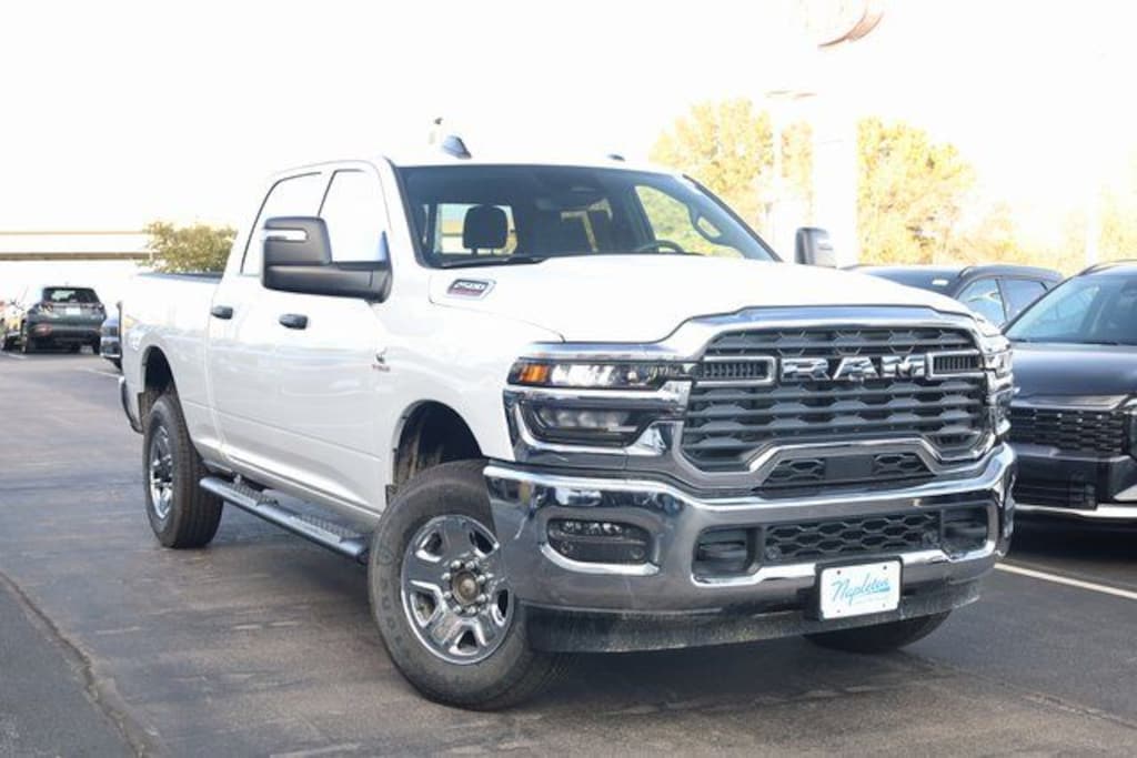 New 2026 Ram 2500 TRADESMAN CREW CAB 4X4 6'4 BOX Pickup