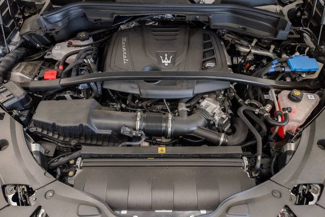 New 2025 Maserati Grecale SUV