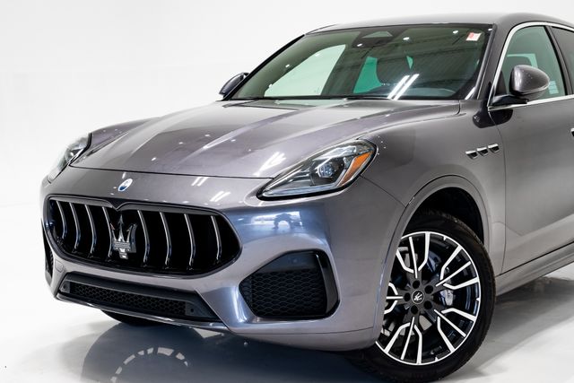 New 2025 Maserati Grecale SUV