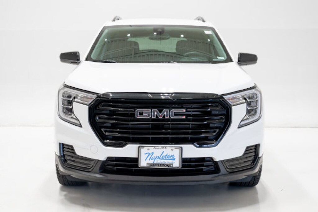 Used 2023 GMC Terrain SLE SUV