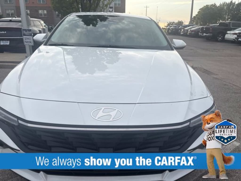 Used 2025 Hyundai Elantra SEL Convenience Sedan