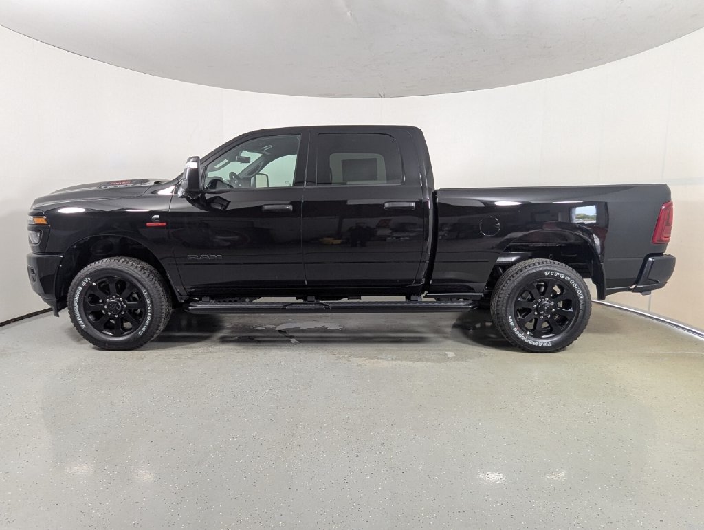New 2026 Ram 2500 BIG HORN CREW CAB 4X4 6'4 BOX Pickup