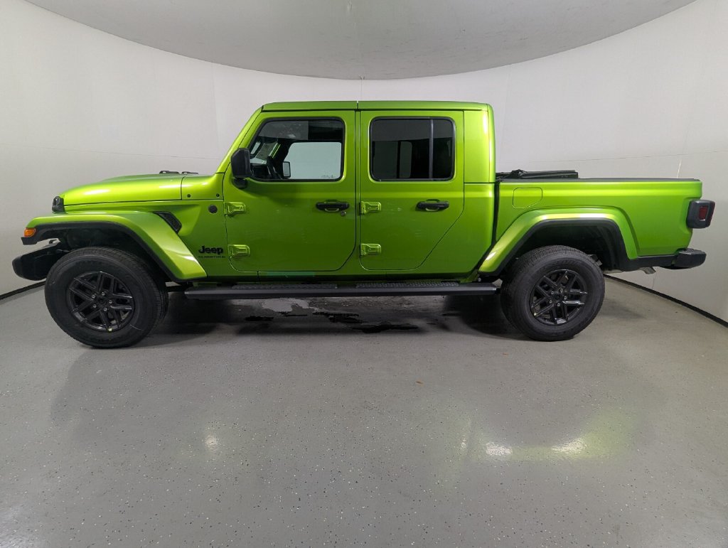 New 2026 Jeep Gladiator SPORT S 4X4 Pickup