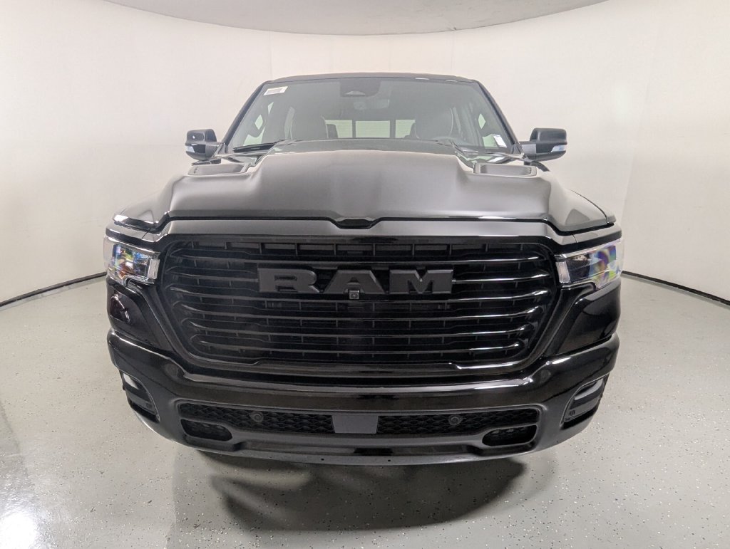 New 2026 Ram 1500 LARAMIE CREW CAB 4X4 5'7 BOX Pickup