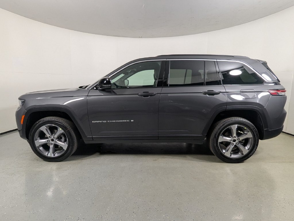 New 2026 Jeep Grand Cherokee LIMITED 4X4 Sport Utility