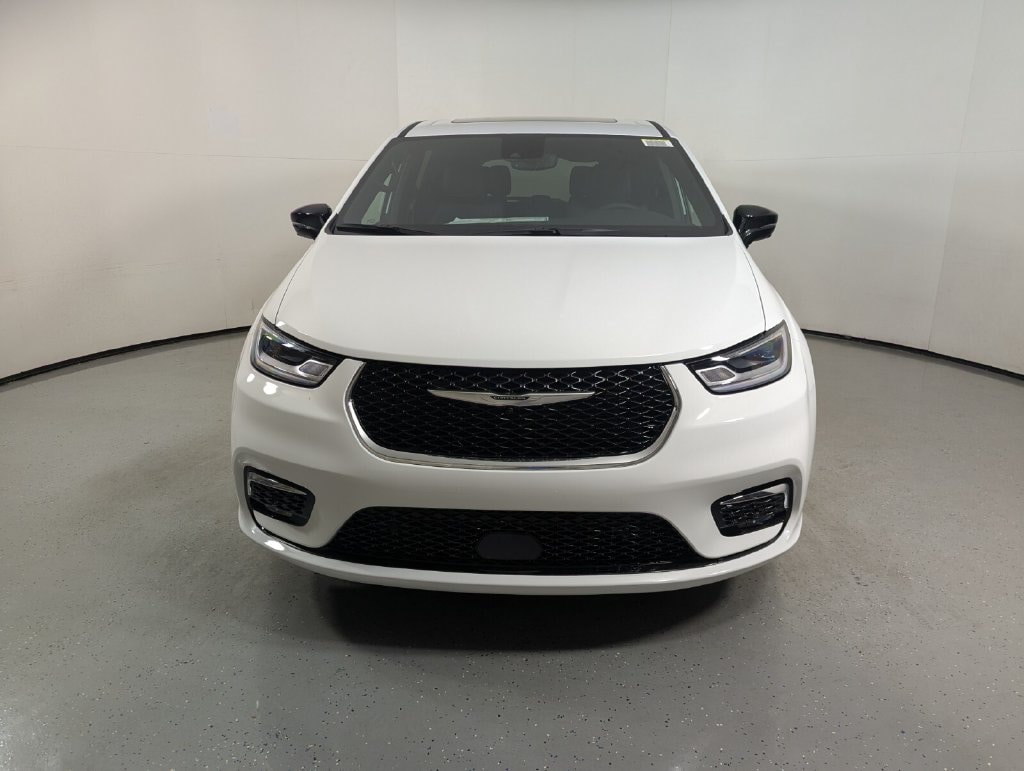 New 2026 Chrysler Pacifica SELECT Passenger Van