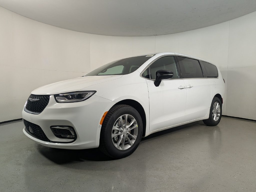 New 2026 Chrysler Pacifica SELECT Passenger Van