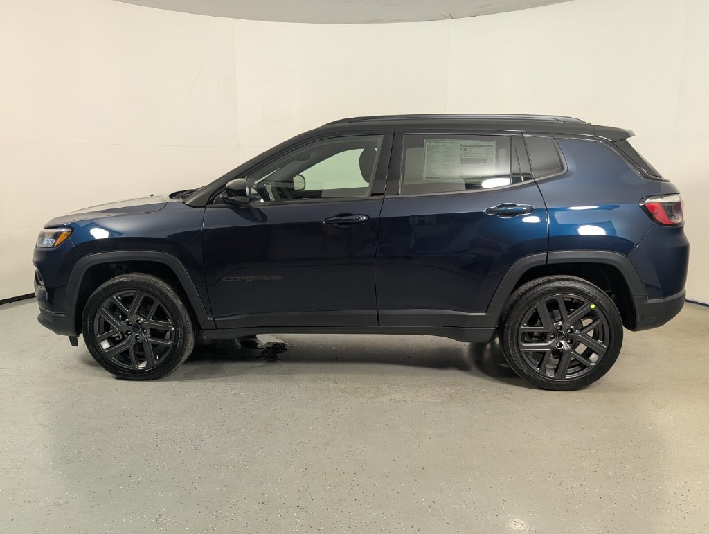 New 2026 Jeep Compass LIMITED ALTITUDE 4X4 Sport Utility