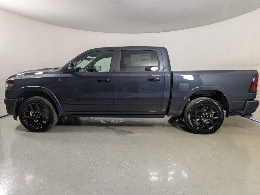 New 2026 Ram 1500 LARAMIE CREW CAB 4X4 5'7 BOX Pickup