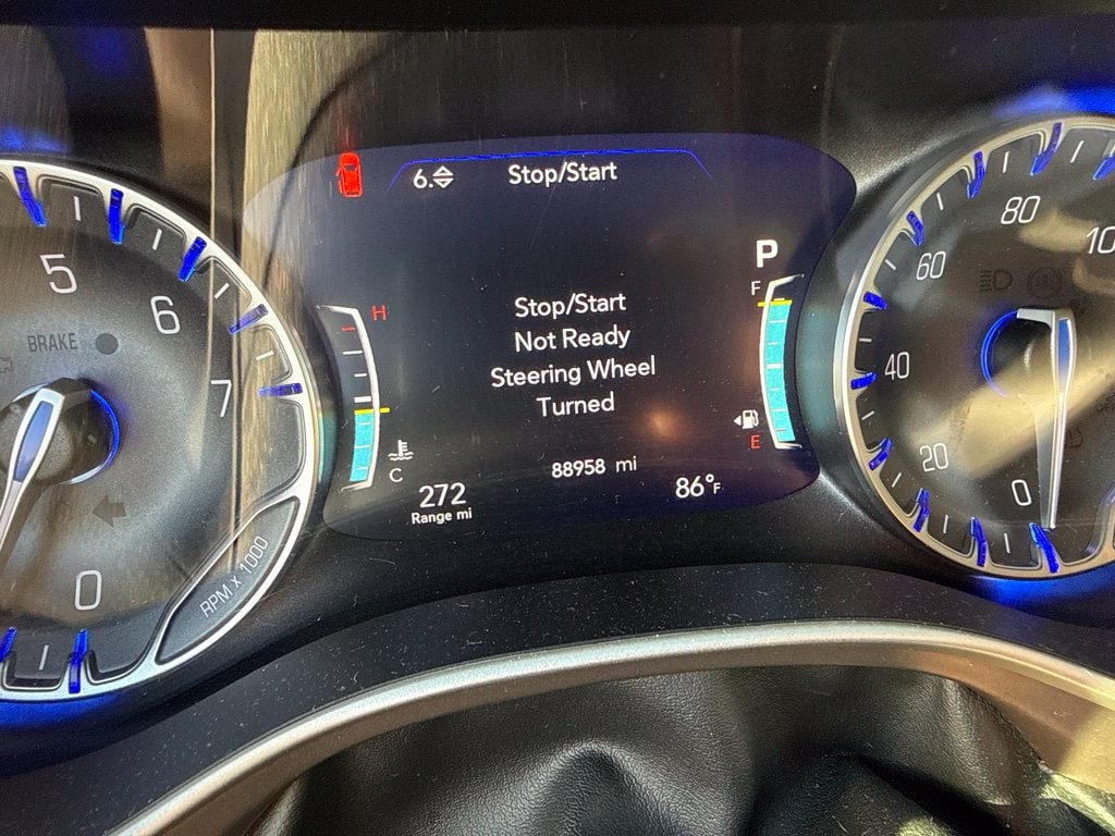 Used 2018 Chrysler Pacifica Touring L Minivan/Van