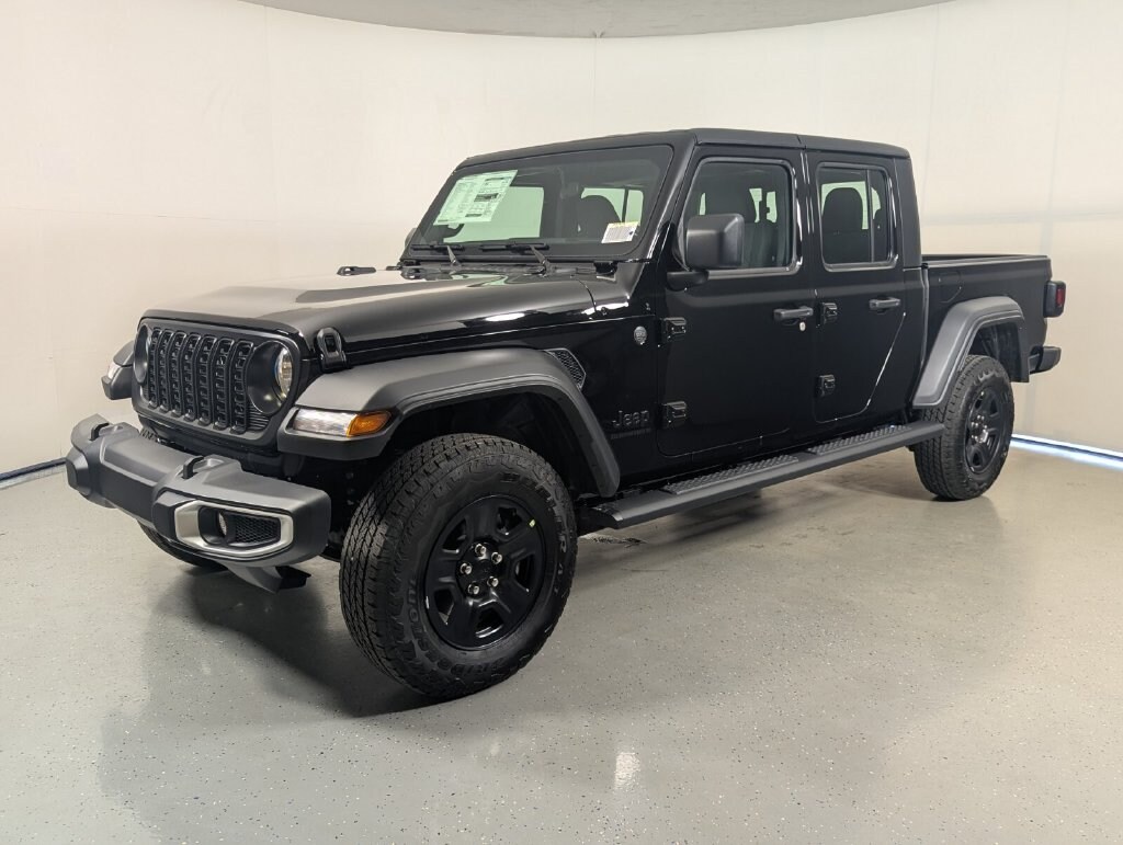 New 2026 Jeep Gladiator SPORT 4X4 Pickup