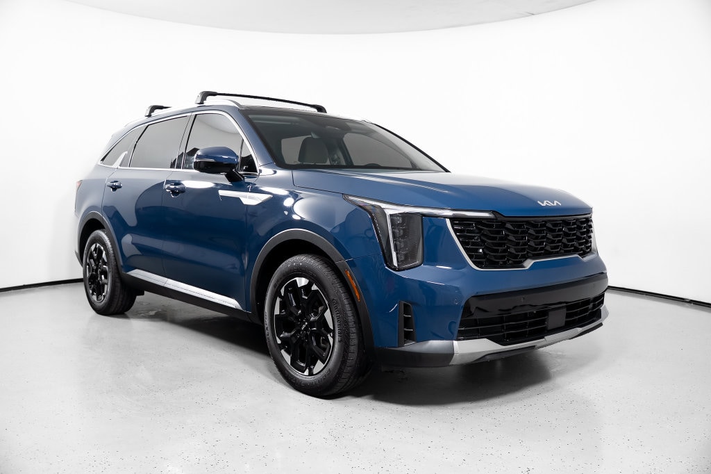 Used 2025 Kia Sorento S SUV