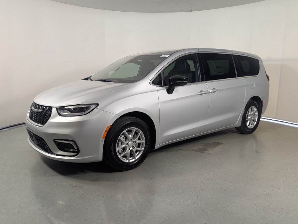 New 2026 Chrysler Pacifica SELECT Passenger Van