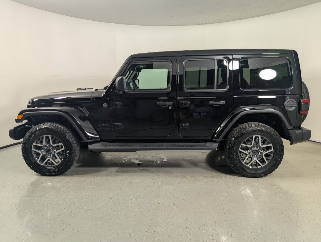 New 2026 Jeep Wrangler 4-DOOR SAHARA Sport Utility