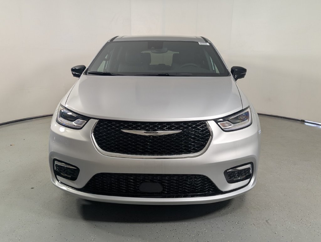 New 2026 Chrysler Pacifica SELECT Passenger Van