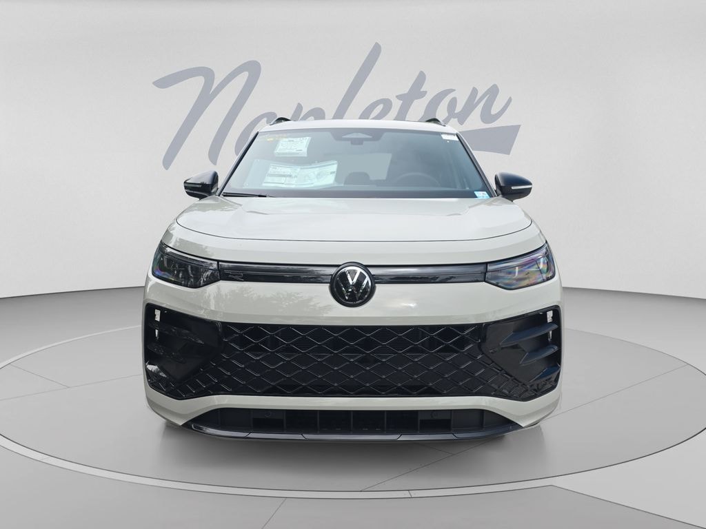 New 2026 Volkswagen Tiguan SE R-Line Black SUV