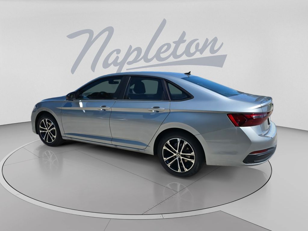 2025 Volkswagen Jetta Sport - Photo 6