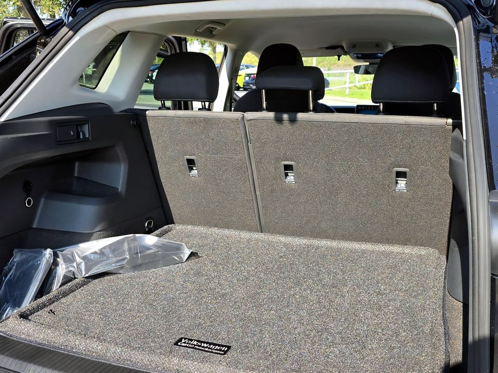 2025 Volkswagen Tiguan S - Photo 27