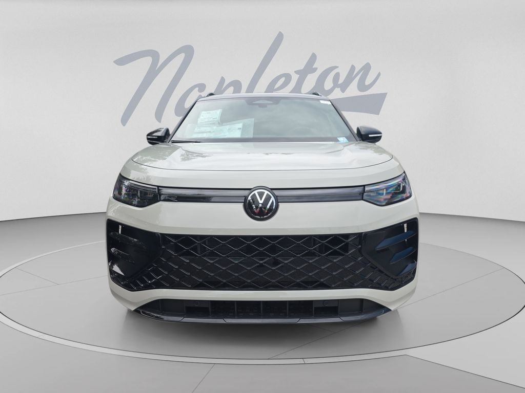 New 2026 Volkswagen Tiguan SE R-Line Black SUV
