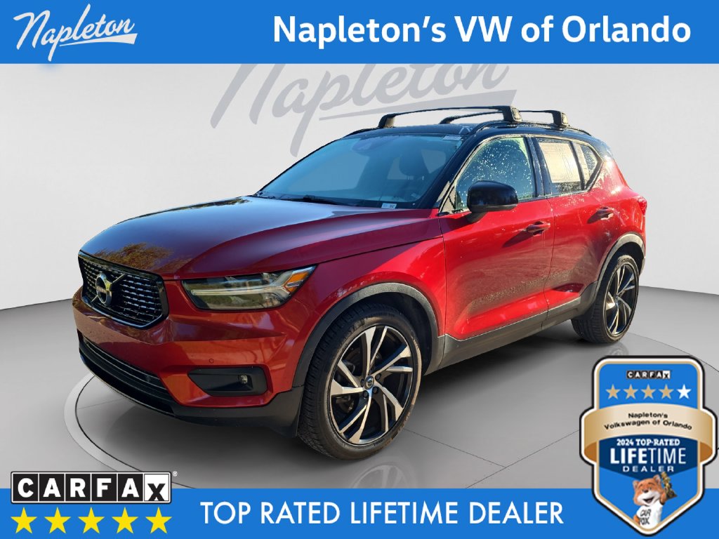 2020 Volvo XC40 R-Design