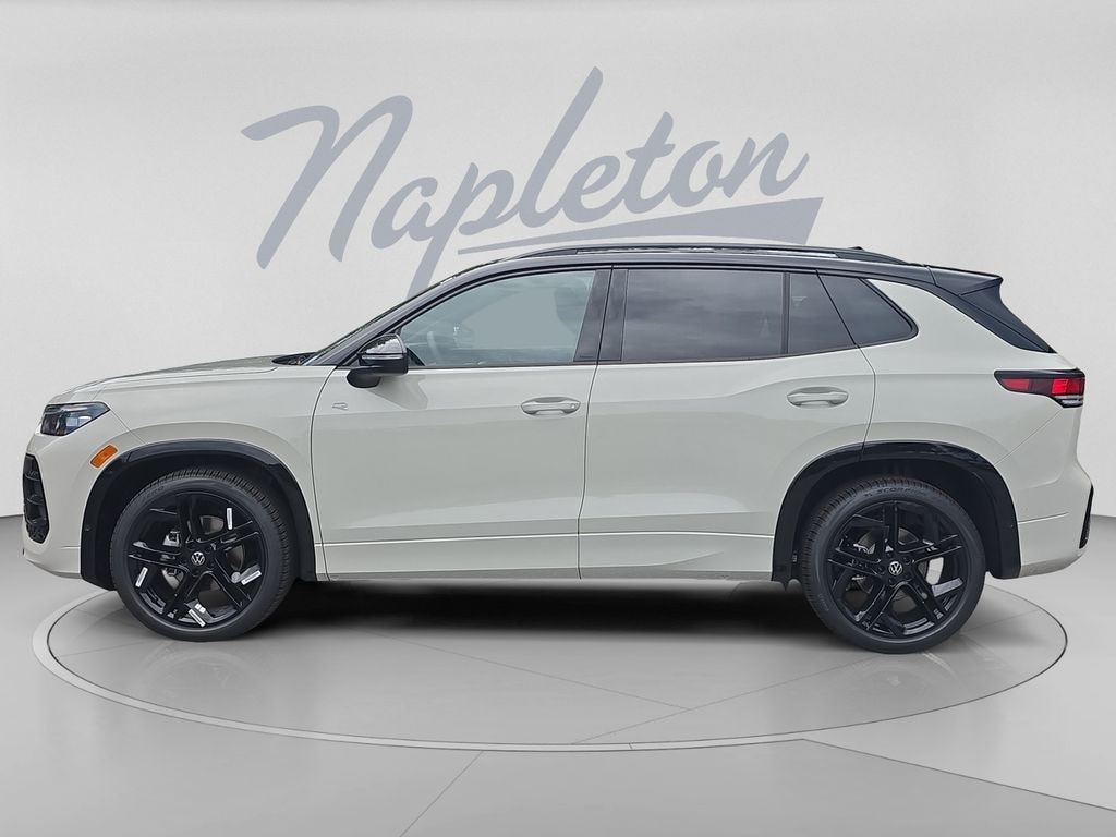 New 2026 Volkswagen Tiguan SE R-Line Black SUV