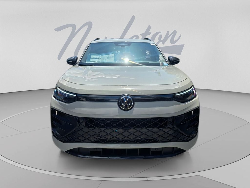 New 2026 Volkswagen Tiguan SE R-Line Black SUV