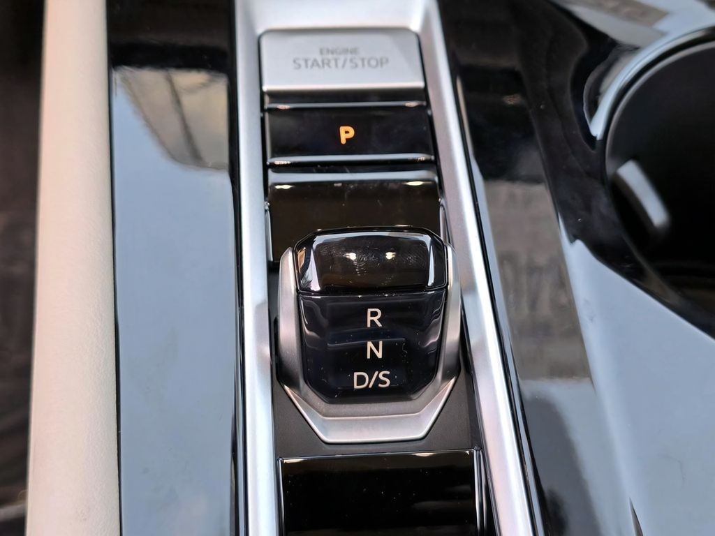2026 Volkswagen Atlas SE w/Tech - Photo 17
