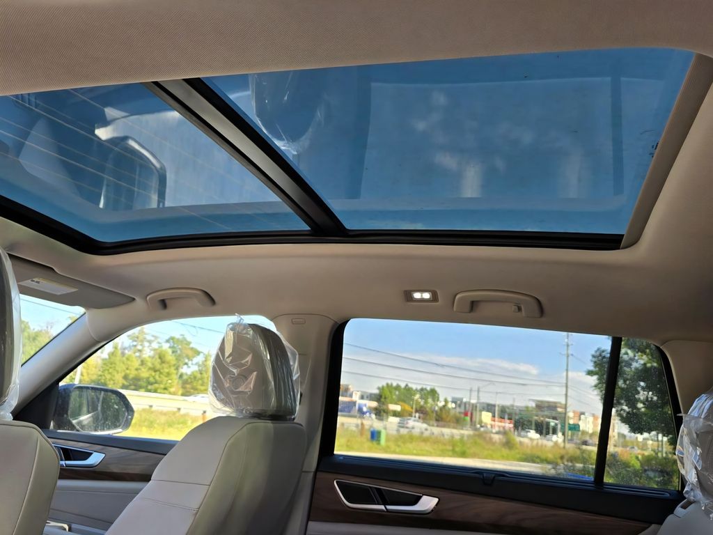 2026 Volkswagen Atlas SE w/Tech - Photo 23