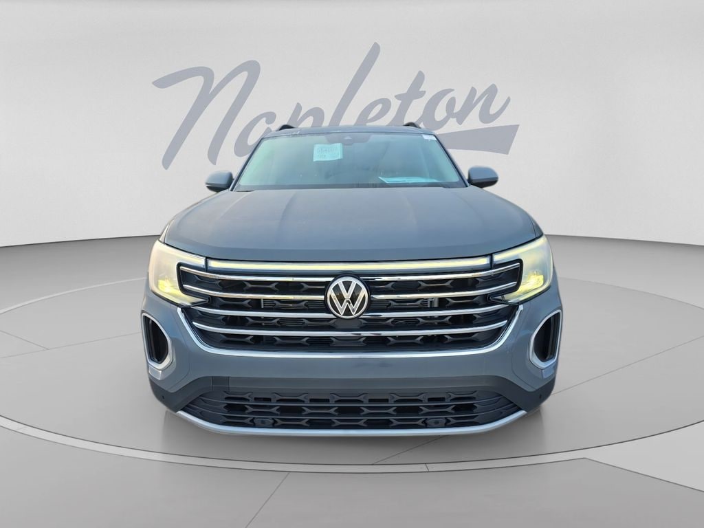 New 2026 Volkswagen Atlas SE w/Technology SUV