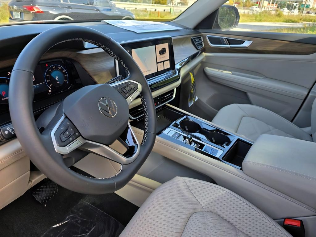 2026 Volkswagen Atlas SE w/Tech - Photo 25