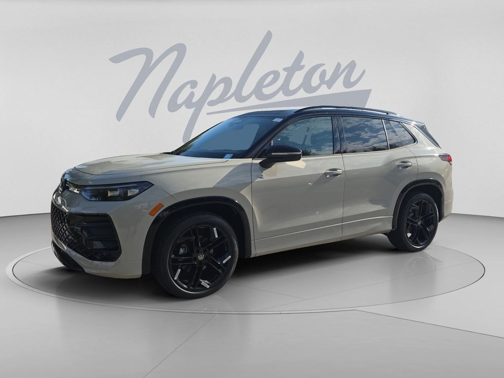 New 2026 Volkswagen Tiguan SE R-Line Black SUV