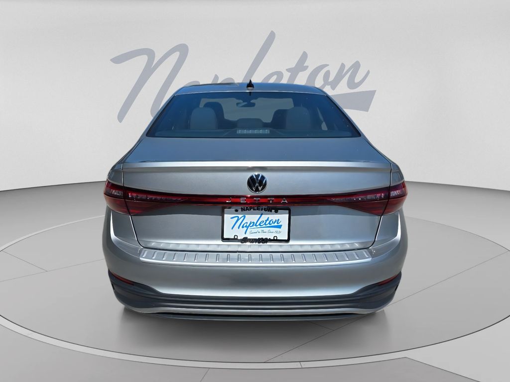 2025 Volkswagen Jetta Sport - Photo 5