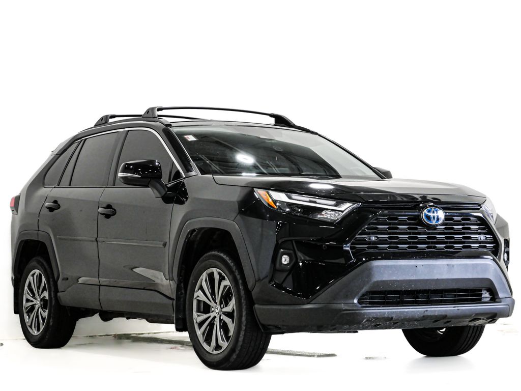 2023 Toyota RAV4 XLE Premium