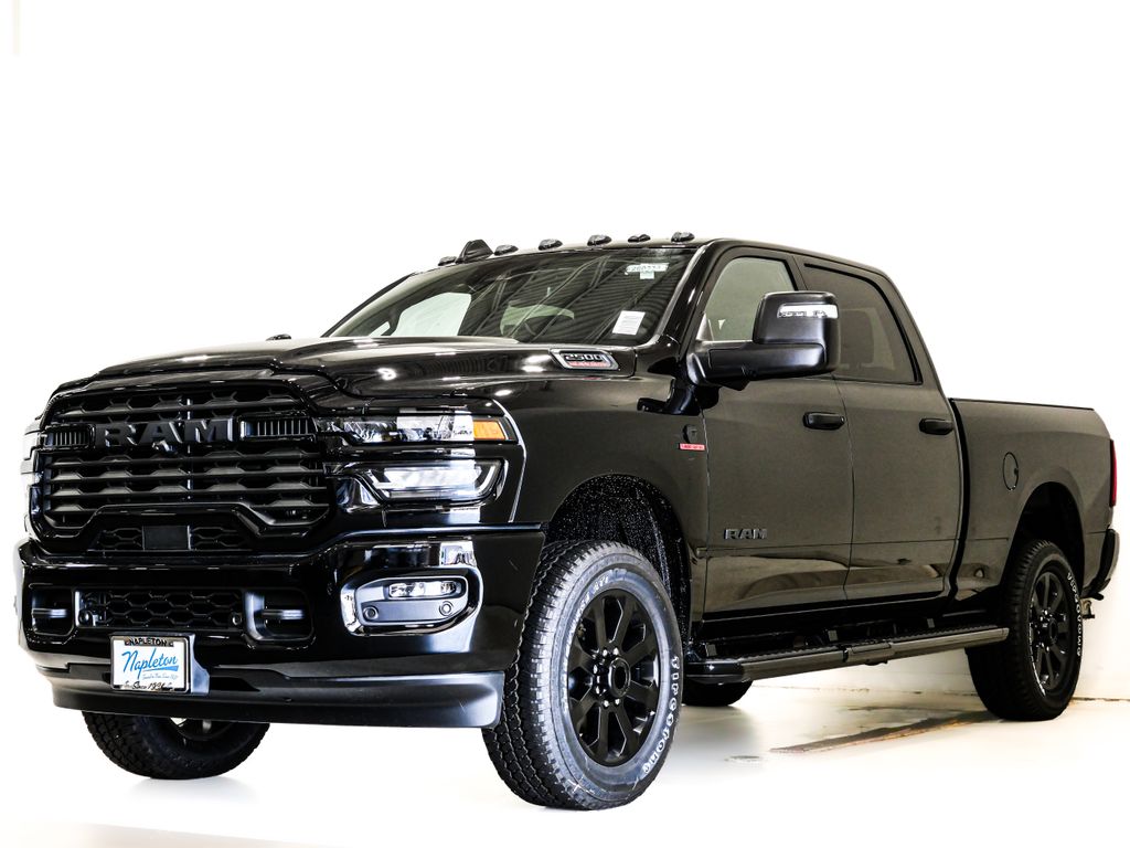 New 2026 Ram 2500 BIG HORN CREW CAB 4X4 6'4 BOX Pickup