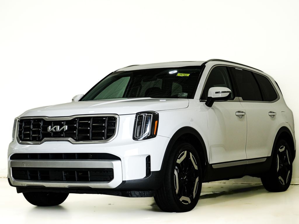 Used 2025 Kia Telluride S SUV